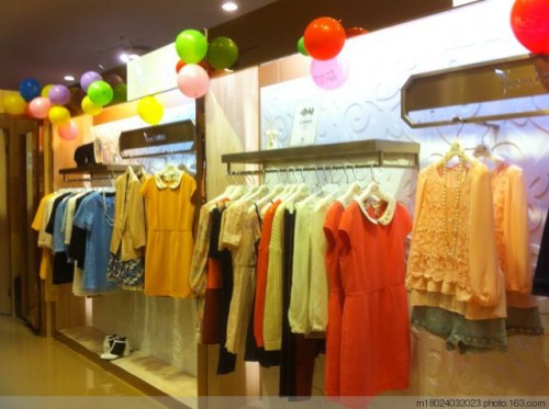 依霓店铺形象展示