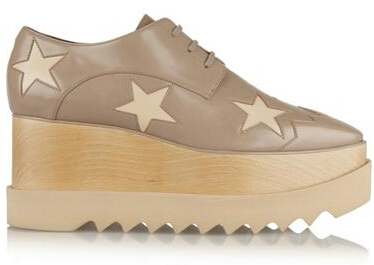 Angelababy“跑男”中卖萌神器星星鞋曝光