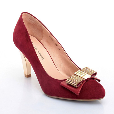 罗拉尼克秋冬单钉高跟鞋