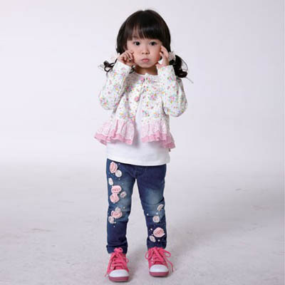 卡西思童装碎花上衣小群