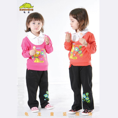 龟龙女款运动套装