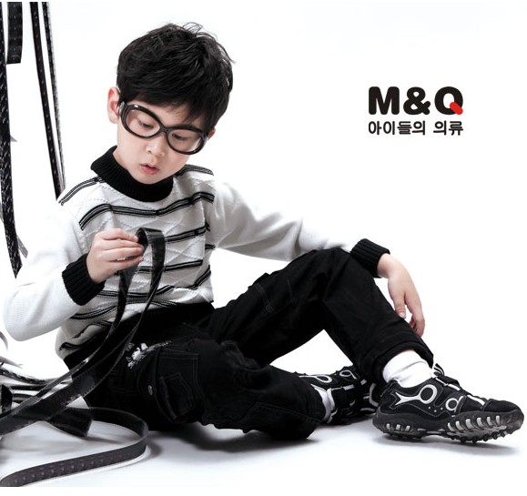M&Q时尚男童装黑白条纹衣新款上市