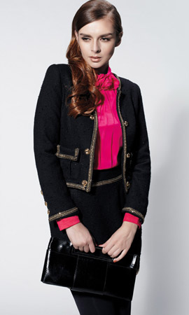 卡特丽时尚女装黑色系扣短款小西装新款上市