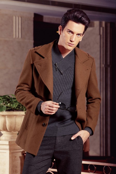 爱迪丹顿棕色系扣短款男士西装新款上市