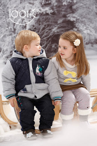 1001夜灰色女童纯色加绒休闲套装新款上市