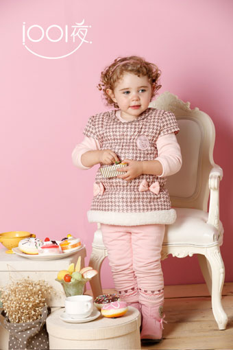 1001夜女童格子冬季粉色套装新款上市