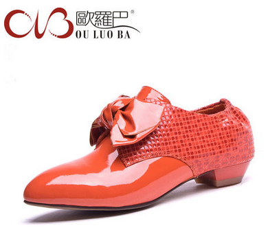 ouluoba欧罗巴糖果色漆皮蛇纹单鞋 女鞋