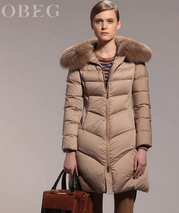 欧碧倩 2013秋冬新款修身白鸭绒羽绒服通勤狐狸