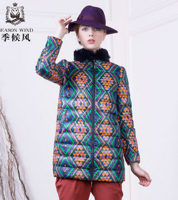 季候风2013新品女装 通勤简约几何印染兔毛立领直