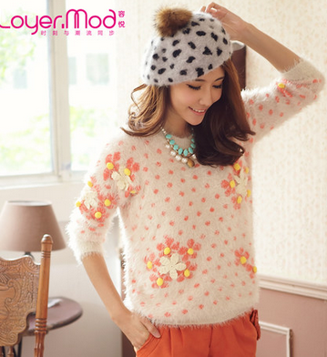 2013秋装新品女装马海毛圆领海马毛毛衣加厚甜美