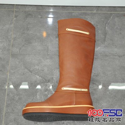 贵之族浅棕增高平底中筒靴