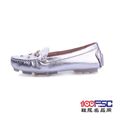 西遇女鞋串珠水钻平跟单鞋