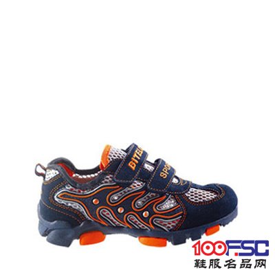 班佳利男童黑色运动鞋