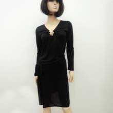 AKUALANI 黑色女士长款V领连衣裙