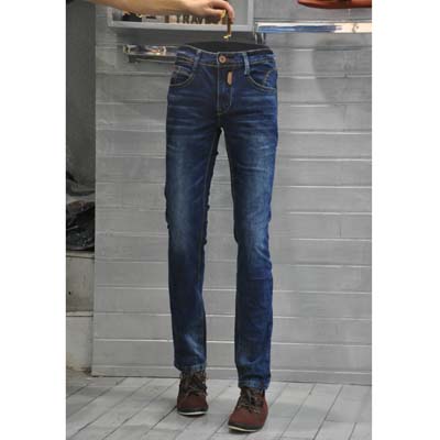 男主导下装牛仔裤二