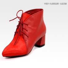 七品芝麻2014秋季新款休闲女短靴