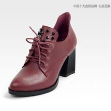 七品芝麻2014秋季新款休闲女短靴三