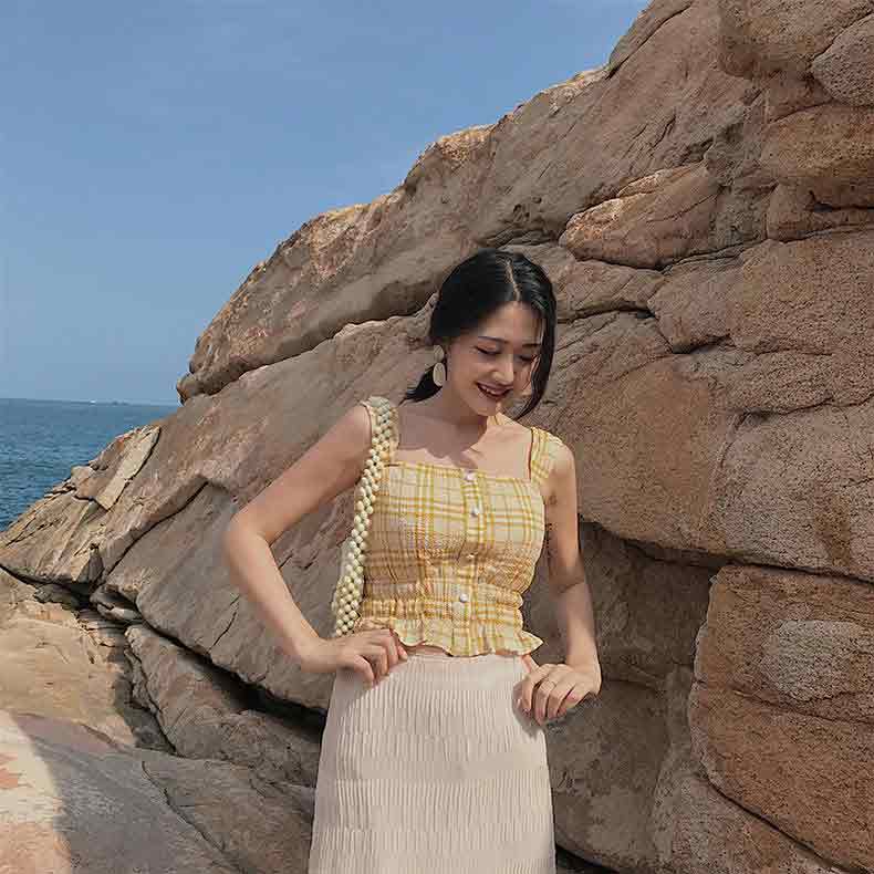 春美多:夏天牛仔裤搭配什么上衣凉快 这样穿清凉一夏