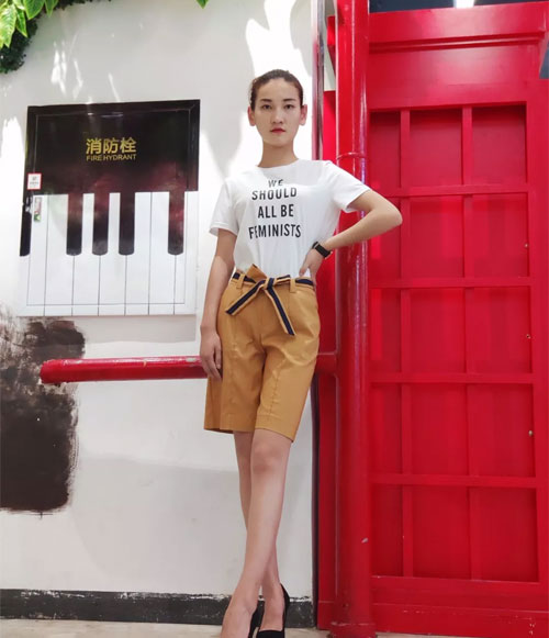 WEGOECAI文果怡彩 轻柔舒适的T恤、针织杉 穿出简约高级美!