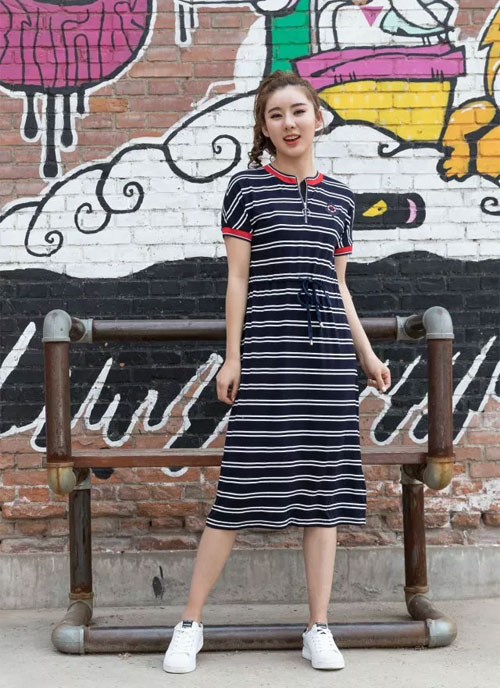 “E?BECKY”:纵有衣服千千万 唯有新的最好看