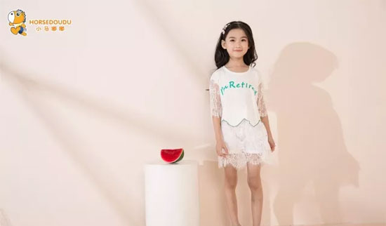 夏天穿衣有讲究 小马嘟嘟让你潮起来！