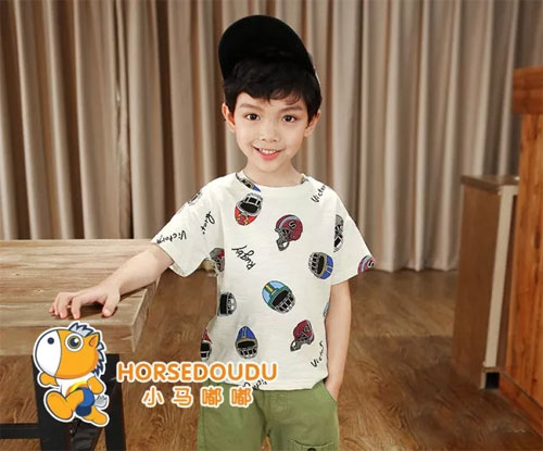 换上小马嘟嘟<a href='http://www.china-ef.com/brand/'  style='text-decoration:underline;'  target='_blank'>品牌</a><a href='http://news.china-ef.com/list-85-1.html'  style='text-decoration:underline;'  target='_blank'>童装</a> 做一个清新萌娃！