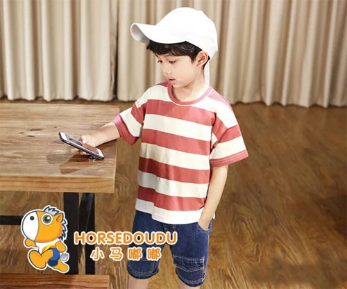 换上小马嘟嘟品牌童装 做一个清新萌娃！