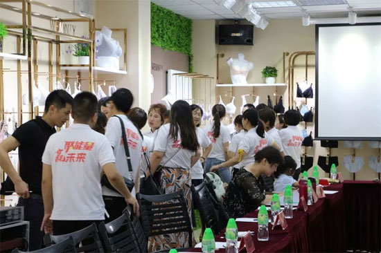 聚能量 赢未来|完美体态2019年春夏新品品鉴会圆满成功