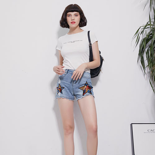 艾诺绮|鱼尾半身裙搭配 让你浪漫的刚刚好