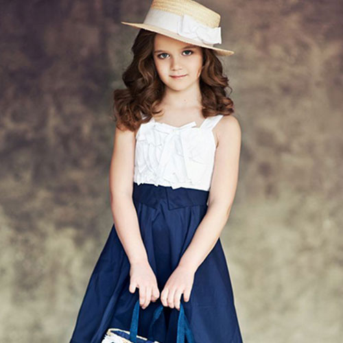 领尚格瑞服装在众多童装行业中脱颖而出