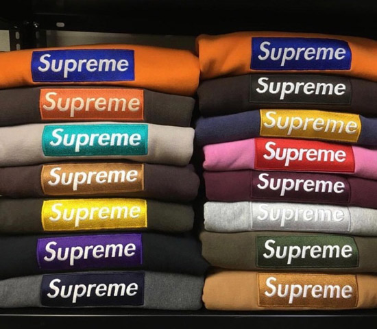 Supreme是如何让1美金的报纸翻100倍的?