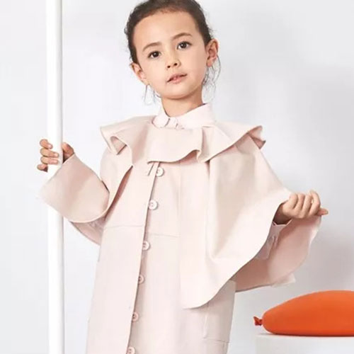 童装风衣也玩套路，大胆用“料”花式解锁百变格调！