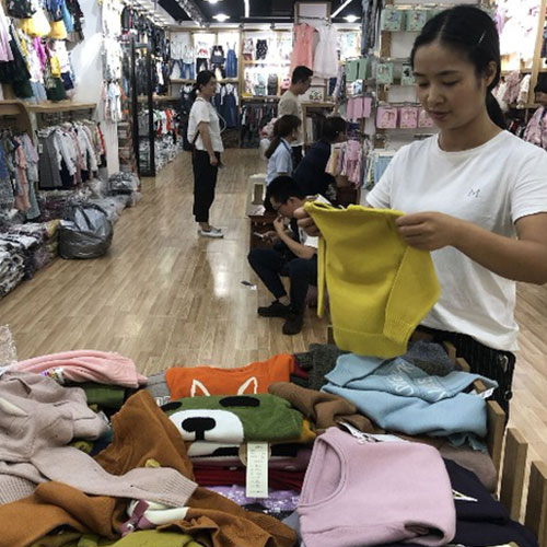 童装流行“延禧攻略”风 莫兰迪色成为宝妈新宠