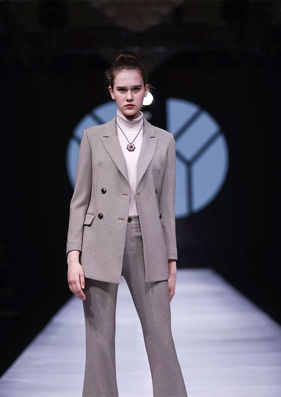 YUNSHUO允硕：你不“出格” 怎么出色！