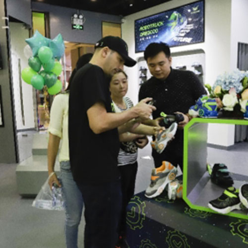 美国童鞋品牌ROBOKIX中国首家体验店落户天津 美国童鞋品牌ROBOKIX中国首家体验店落户天津