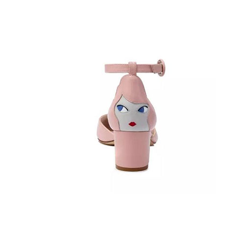 鞋跟上的艺术——打造浓厚少女趣味和超现实主义