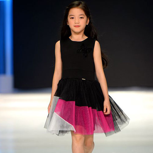 2018江南国际儿童时装周Naìda:讲述独特色彩组合的哲学 2018江南国际儿童时装周Naìda:讲述独特色彩组合的哲学