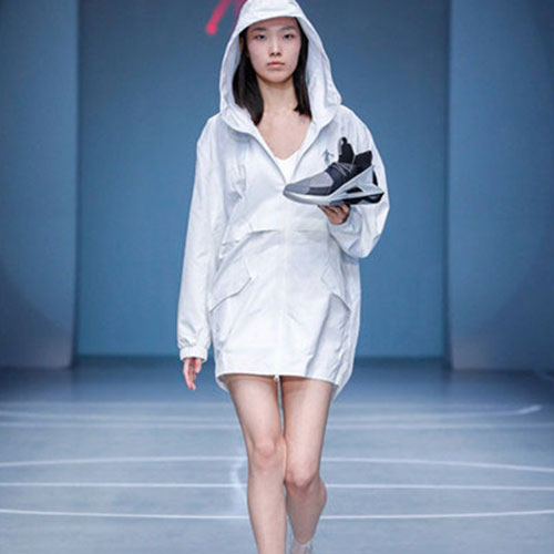 昂扬“斗”志 点燃运动风暴