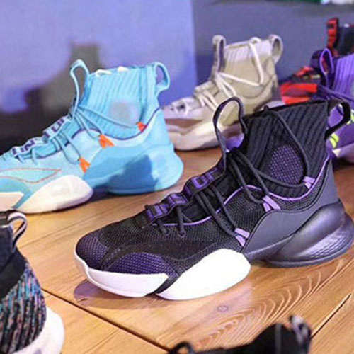 李宁新款篮球鞋发布 但好像略显眼熟? 李宁新款篮球鞋发布 但好像略显眼熟?