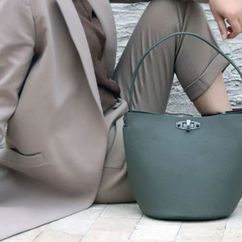 素唯女包新品上新丨让性冷淡风再吹一会儿 素唯女包新品上新丨让性冷淡风再吹一会儿