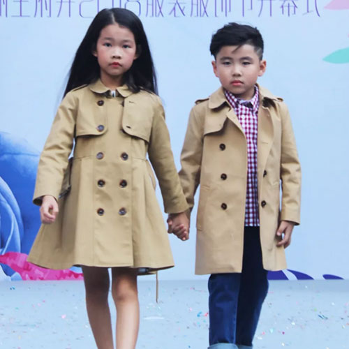 T100秋冬新款 小模洋溢呈现 王府井秀场