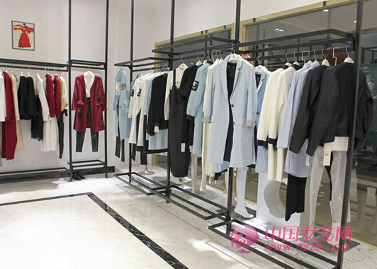 广州十三行服装批发街进货怎么看清是炒货？(图2)