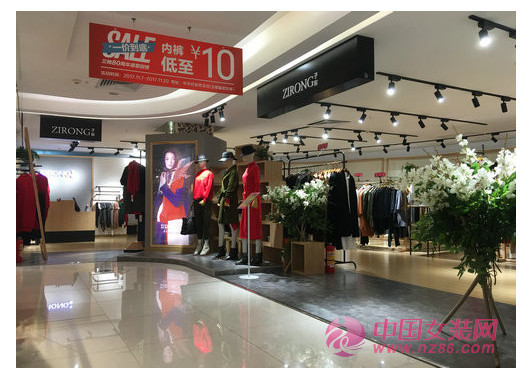 卖衣服技巧 服装导购如何才能把衣服卖好?(图1) 卖衣服技巧 服装导购如何才能把衣服卖好?(图1)