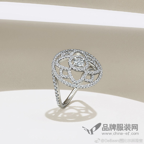 DeBeers 灵动璀钻尽显优雅 展露知性之美
