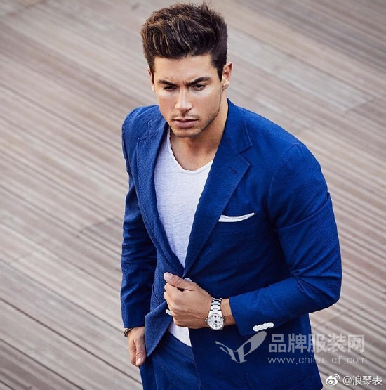 Longines 衬托出别具一格的秋日风情