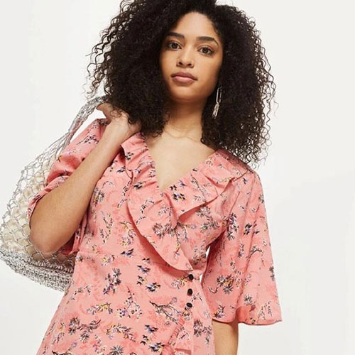 快时尚寒冬 Topshop将在英国关闭三分之一的实体门店 