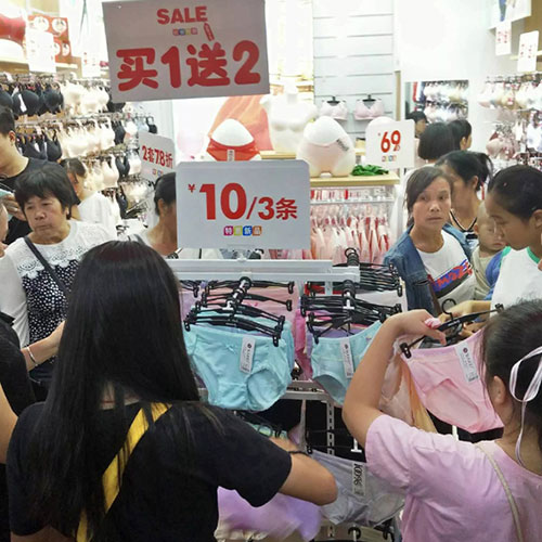 热烈庆祝100%女人携手广西柳州谢老板新店盛大开业!