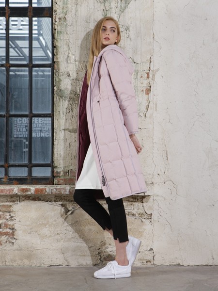 1543977162_833584764.jpg 0111563949b.jpg