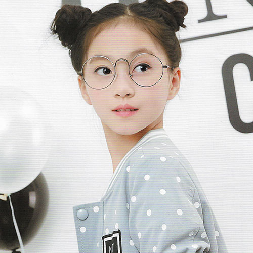 哈里童装品牌助你创业无忧！