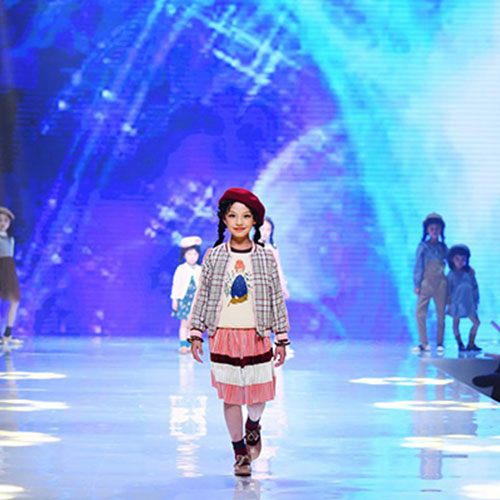 《中国新声代》人气唱将汤晶锦，献唱青蛙皇子2019秋新品发布会